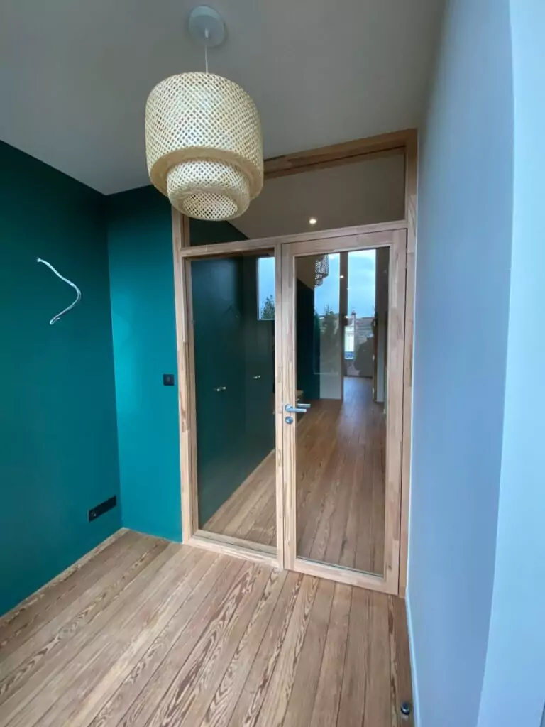 Photo 2 de réalisation de menuiserie intérieure en bois pour Appartement Amboise - PL Agencement